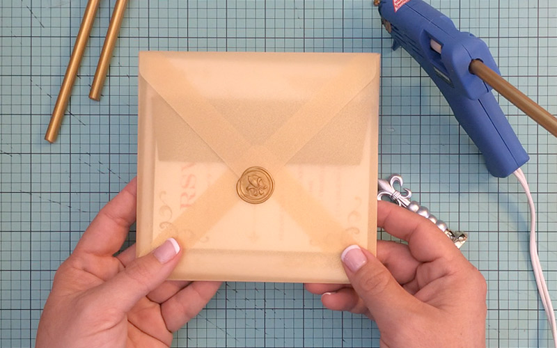 How to DIY Wax Seals on Wedding Invitations - Cards & Pockets Design Idea  Blog