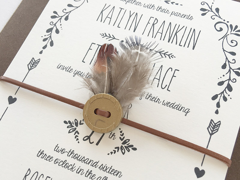 DIY feather belly band for bohemian wedding invitaitons | Download & Print